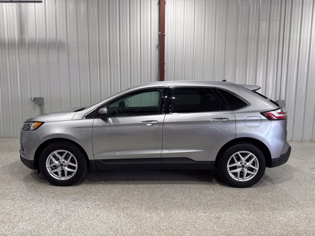 Used 2023 Ford Edge SEL w/ Convenience Package AWD/4WD image 4