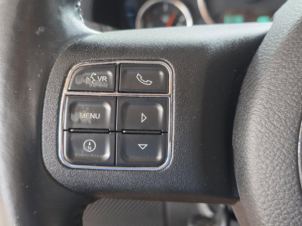 Used 2015 Jeep Wrangler Sport w/ Quick Order Package 24S AWD/4WD image 19