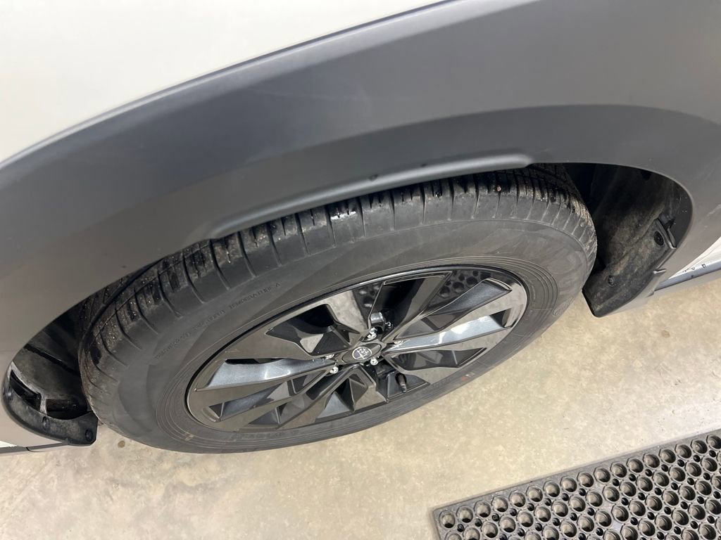 Used 2025 Subaru Outback Onyx Edition image 10