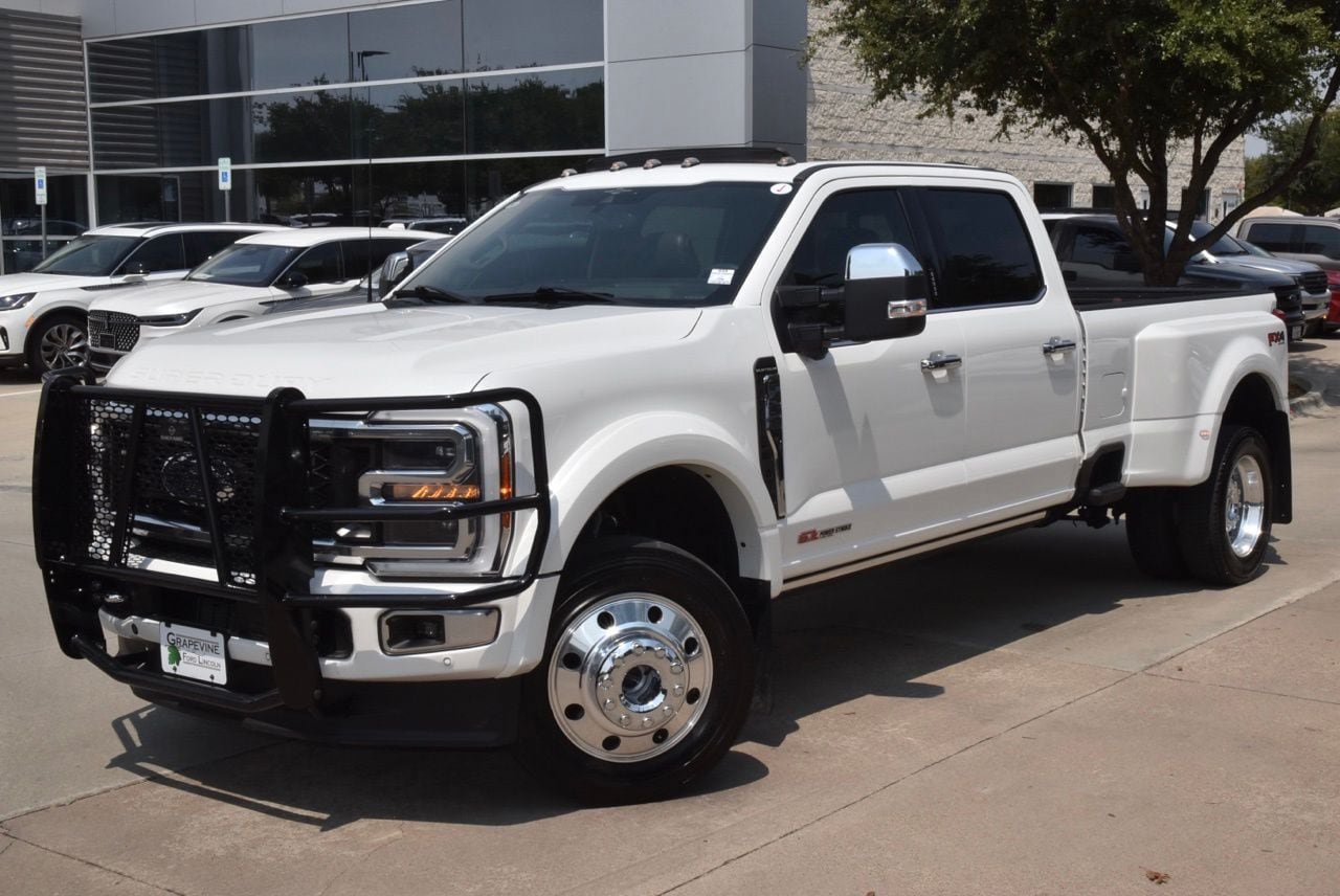 Used 2023 Ford F450 Platinum w/ FX4 Off-Road Package AWD/4WD image 47