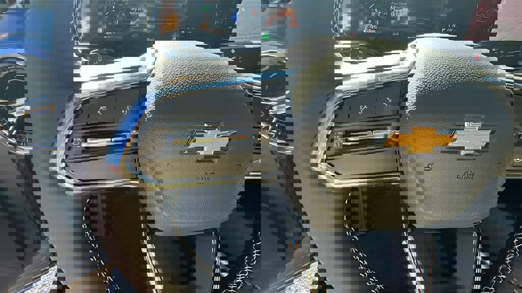 New 2026 Chevrolet Equinox EV LT image 20