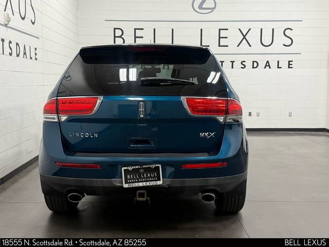 Used 2011 Lincoln MKX 2WD w/ Trailer Tow Pkg image 5