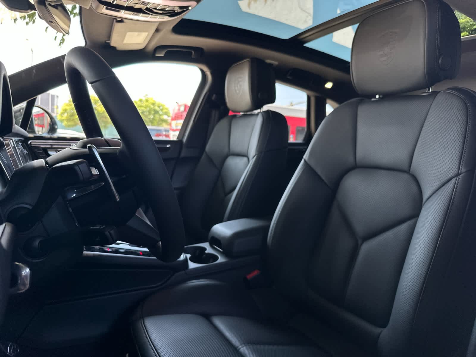 New 2026 Porsche Macan S AWD/4WD image 5