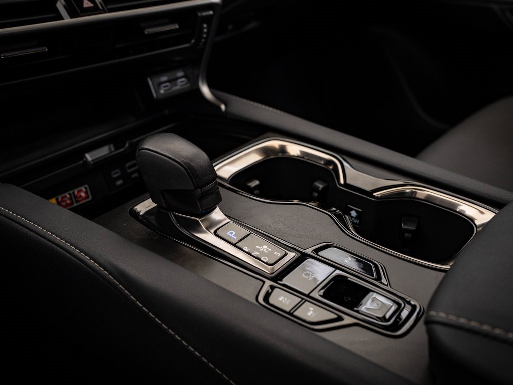 Certified 2024 Lexus RX 350h w/ Convenience Package image 35