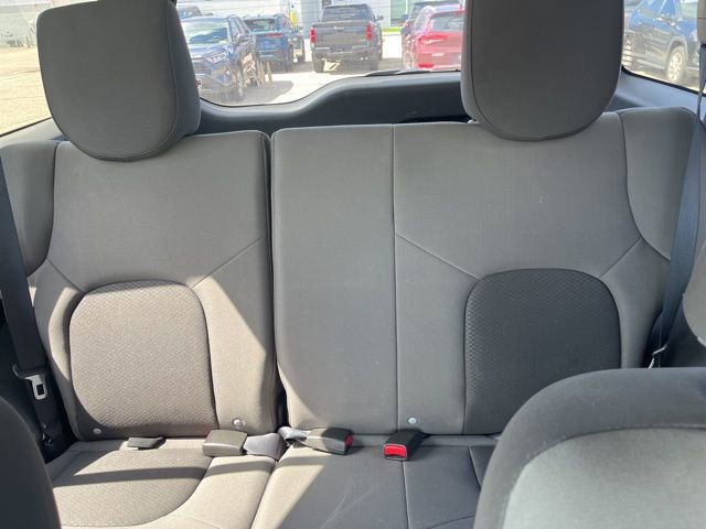 Used 2013 Nissan Xterra S image 16