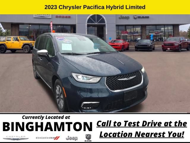Used 2023 Chrysler Pacifica Limited FWD 360° Tour