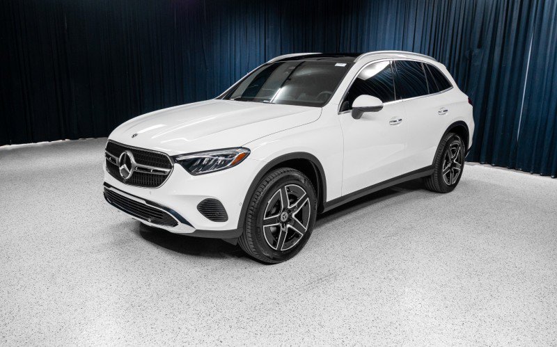 New 2026 Mercedes-Benz GLC 300