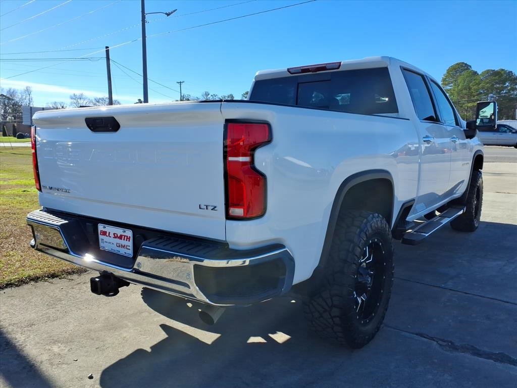 Used 2024 Chevrolet Silverado 2500 LTZ w/ LTZ Convenience Package image 7