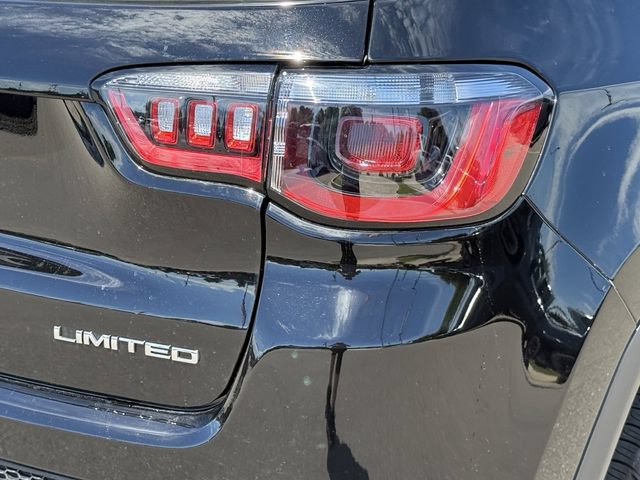 Certified 2024 Jeep Compass Limited AWD/4WD image 30