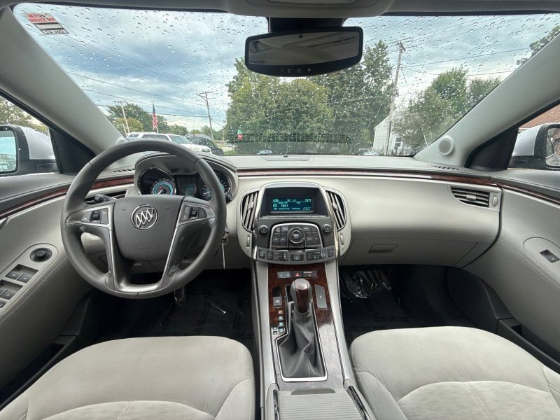 Used 2010 Buick LaCrosse CX FWD image 21