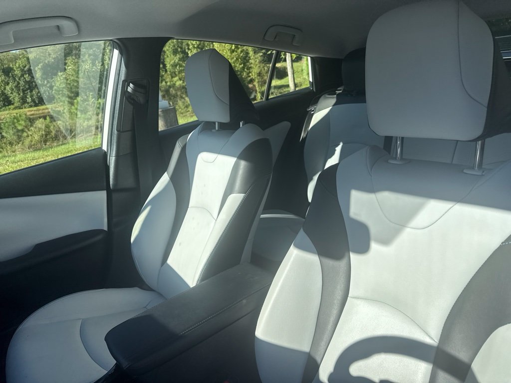 Used 2019 Toyota Prius XLE FWD image 14