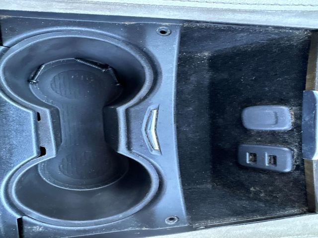 Used 2018 Cadillac Escalade ESV Premium Luxury image 26