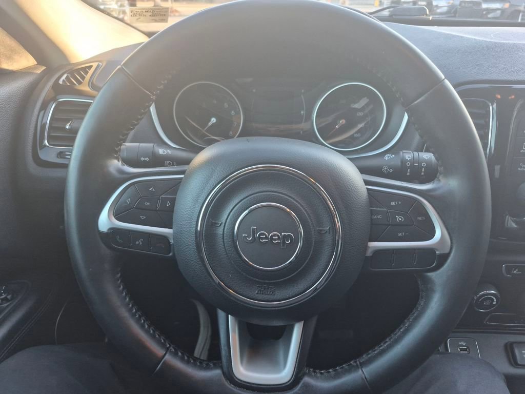 Used 2018 Jeep Compass Altitude image 21