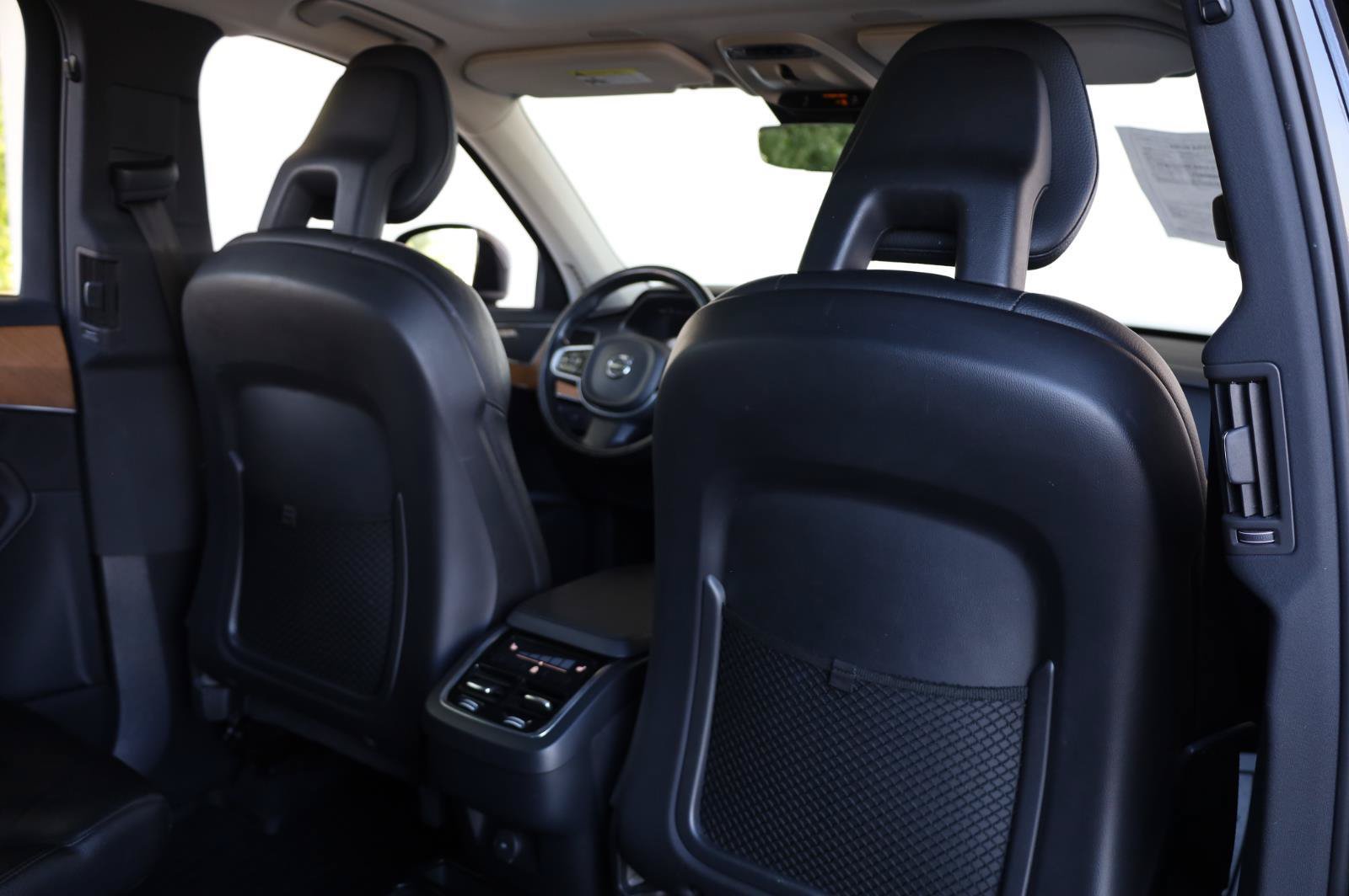 Used 2021 Volvo XC90 T6 Momentum w/ Protection Package Premier AWD/4WD image 30