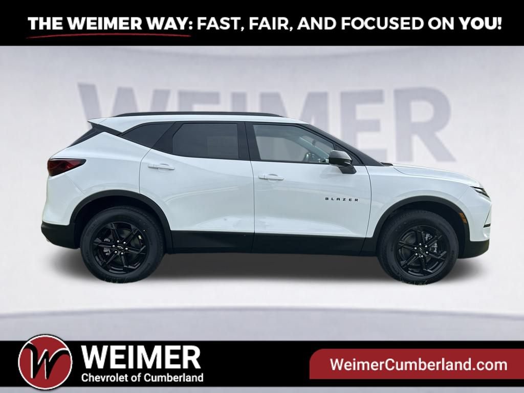 New 2025 Chevrolet Blazer LT w/ Midnight/Sport Edition AWD/4WD image 5