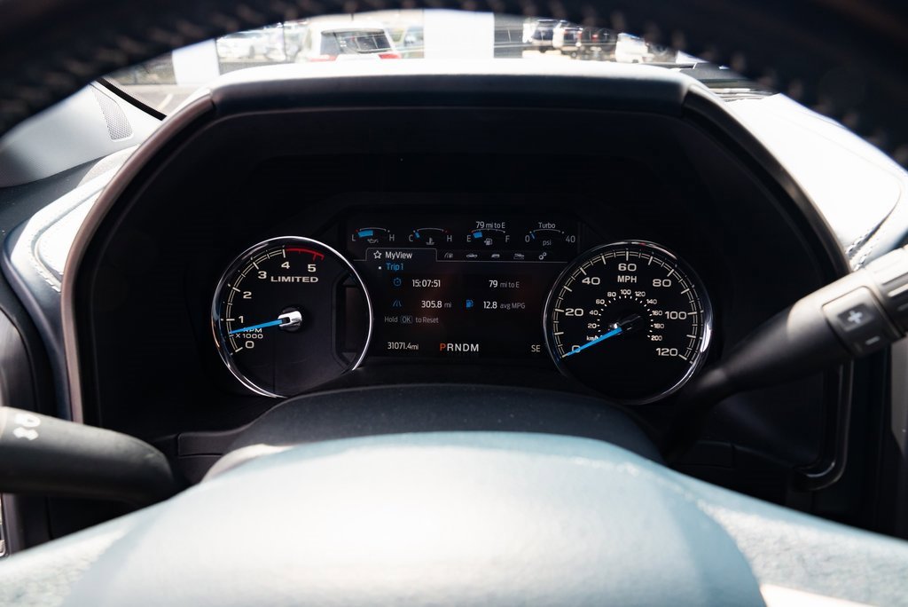 Used 2022 Ford F350 Limited image 12