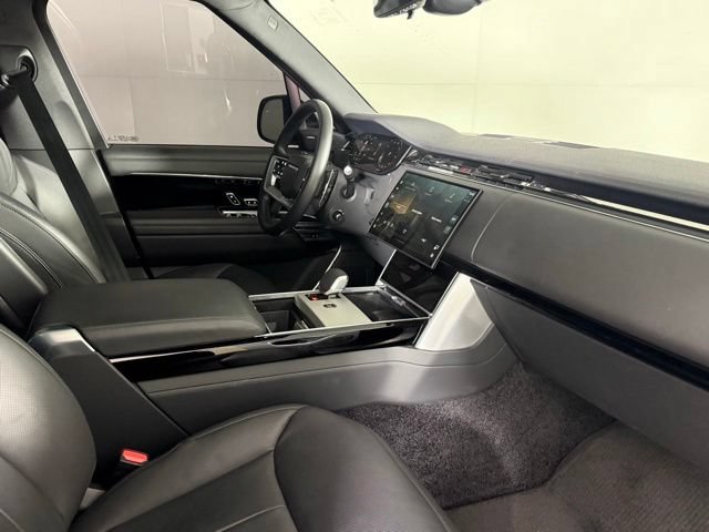 Used 2024 Land Rover Range Rover Long Wheelbase SE AWD/4WD image 32