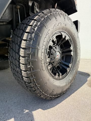 Used 2015 Jeep Wrangler Sport AWD/4WD image 32