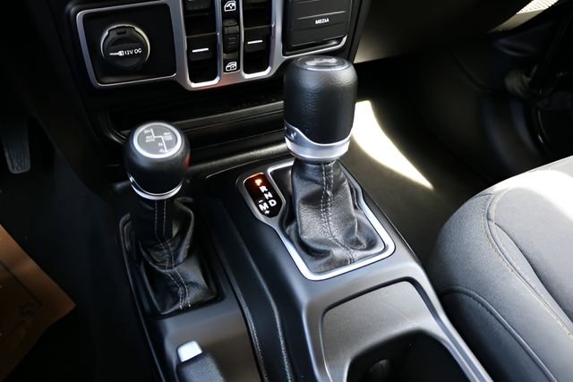 Used 2025 Jeep Wrangler Unlimited Sahara w/ Safety Group image 23