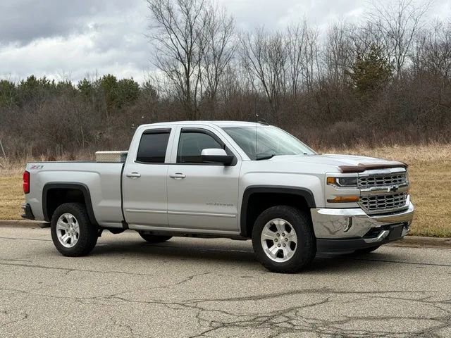 Used 2017 Chevrolet Silverado 1500 LT w/ All Star Edition image 5