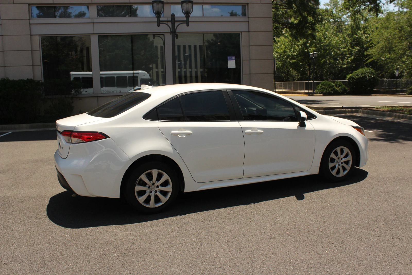 Used 2023 Toyota Corolla LE FWD image 7