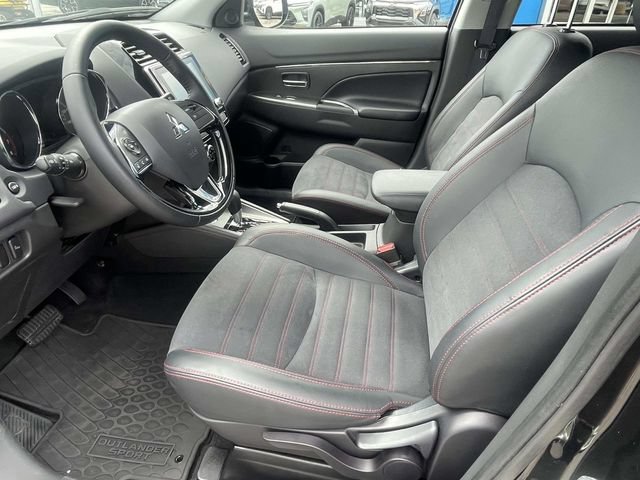 Used 2025 Mitsubishi Outlander Sport SE AWD/4WD image 14