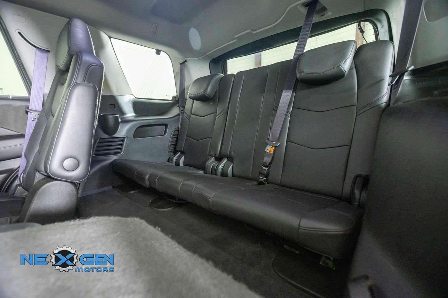 Used 2017 Cadillac Escalade Luxury AWD/4WD image 31