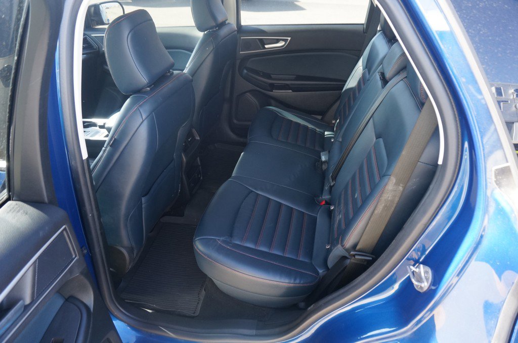 Used 2023 Ford Edge SEL w/ Sport Appearance Package AWD/4WD image 10