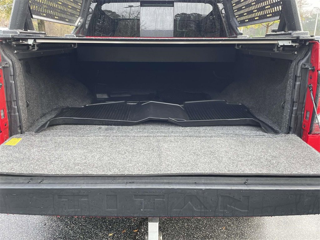 Used 2023 Nissan Titan PRO-4X w/ Pro-4x Convenience Package image 5