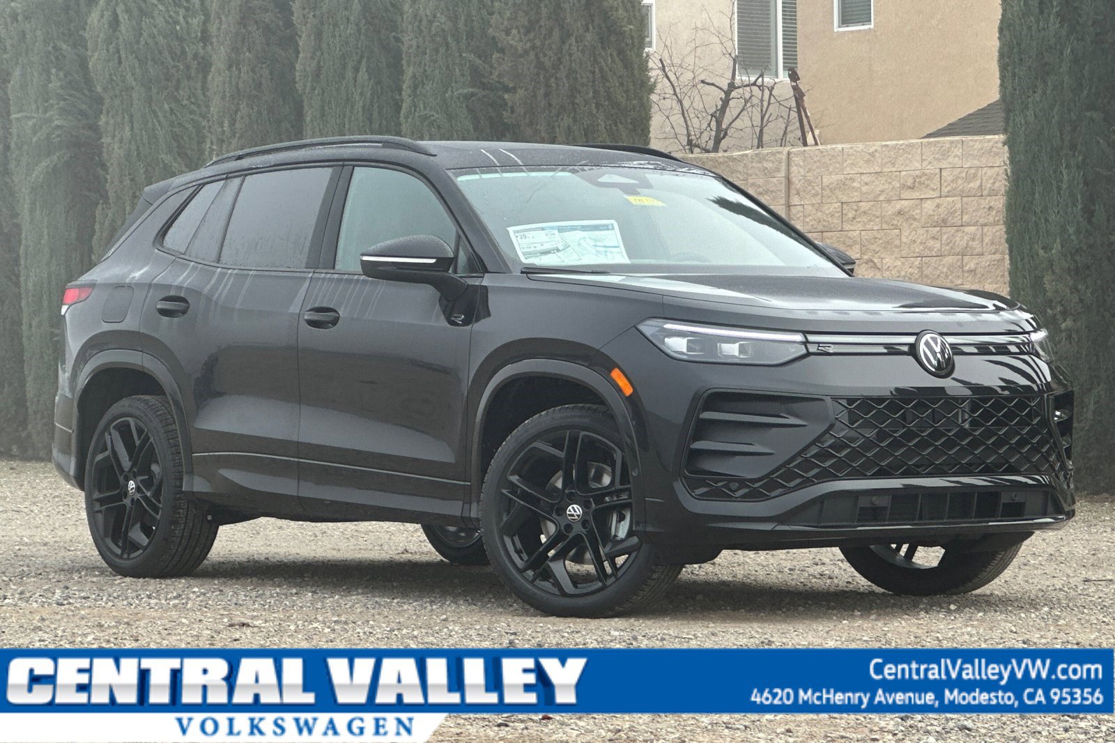 New 2026 Volkswagen Tiguan SE R-Line image 1