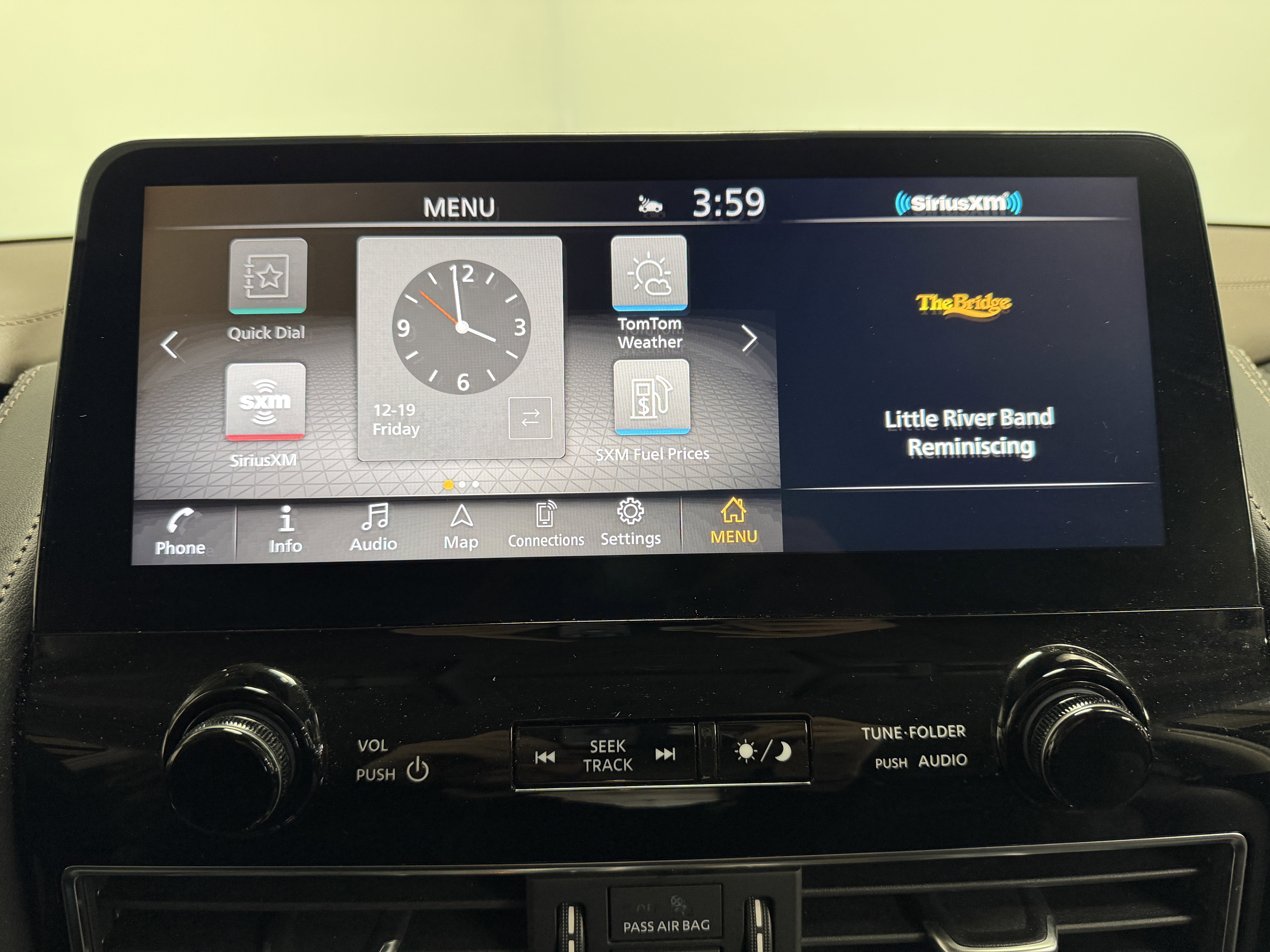 Used 2024 Nissan Armada Platinum w/ Captain's Chairs Package image 14