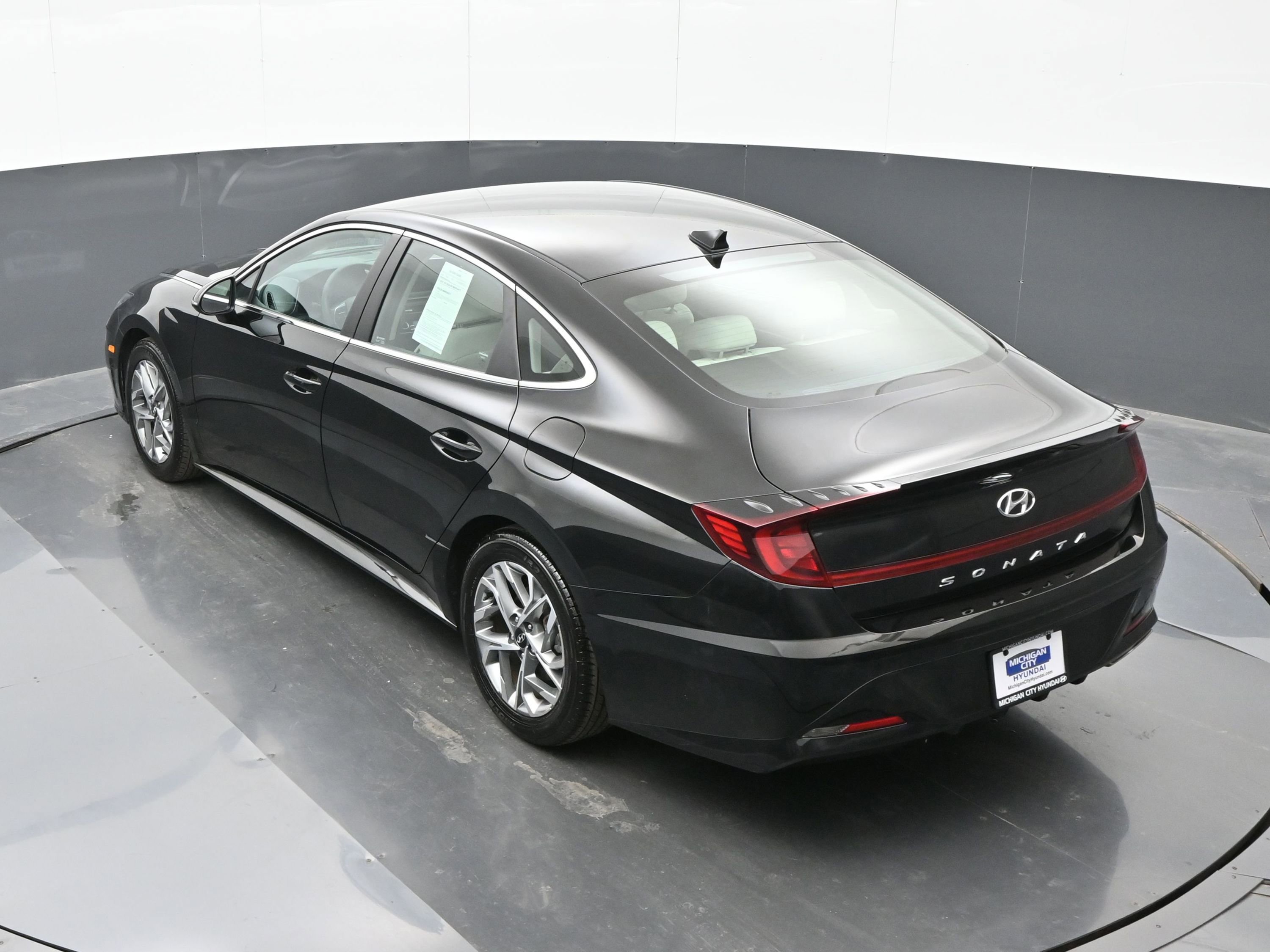 Used 2022 Hyundai Sonata SEL w/ Preferred Accessory Package image 34