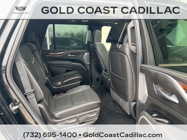 Used 2021 Cadillac Escalade Premium Luxury w/ Driver Assist Tech Package image 9
