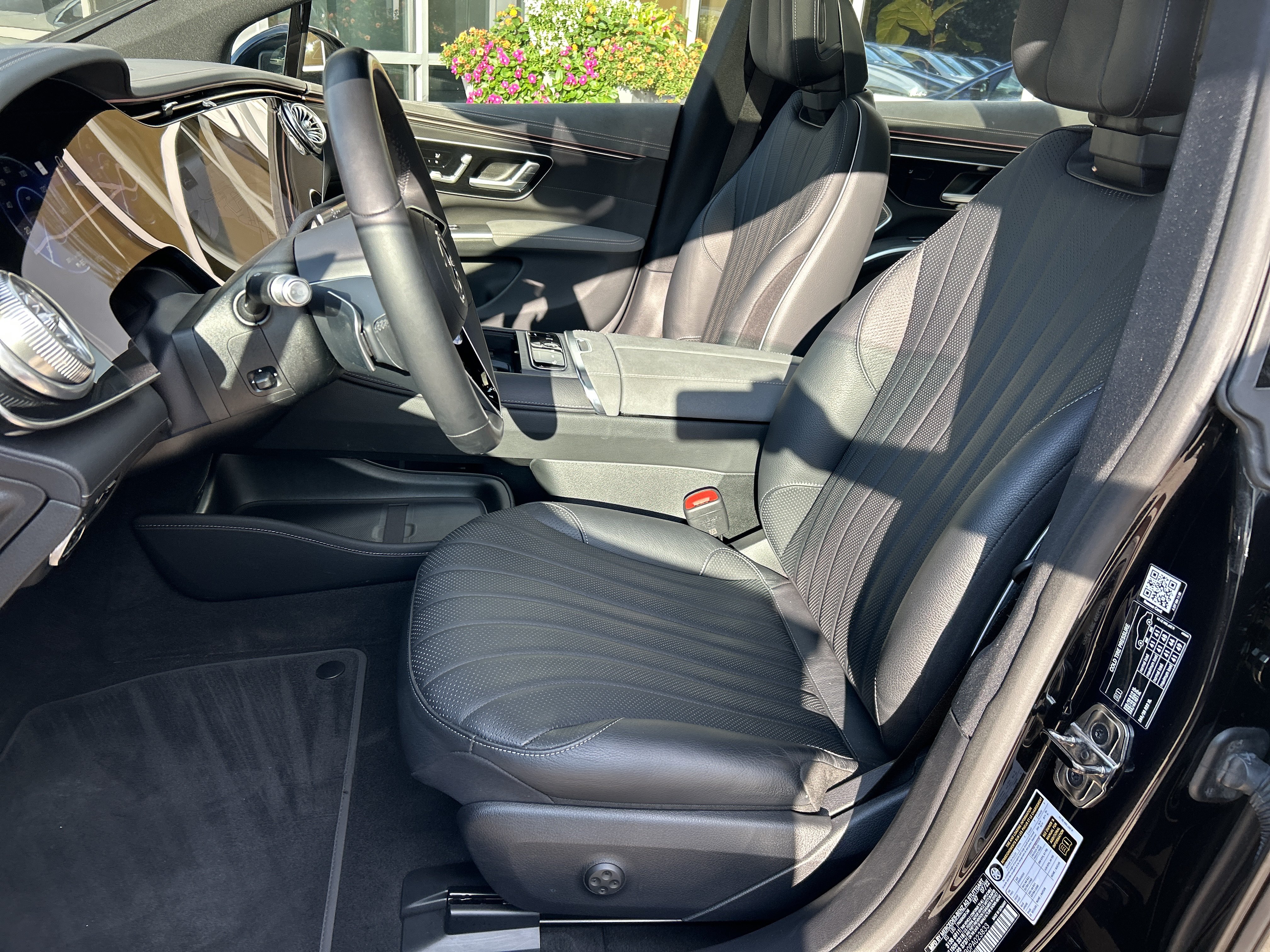 Certified 2023 Mercedes-Benz EQS 580 4MATIC Sedan image 21