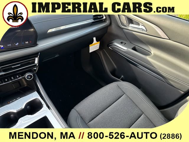 New 2026 Chevrolet Traverse LT w/ Driver Confidence Package image 20