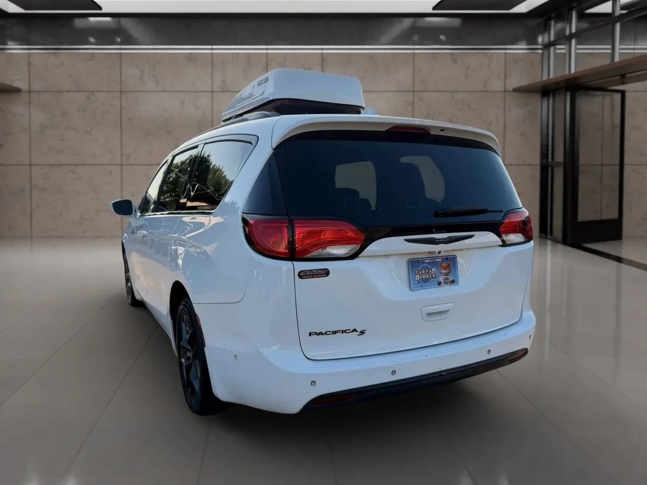 Used 2019 Chrysler Pacifica Touring-L Plus w/ Advanced Safetytec Group FWD image 8