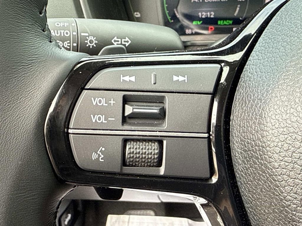 Used 2024 Honda Accord Touring image 19