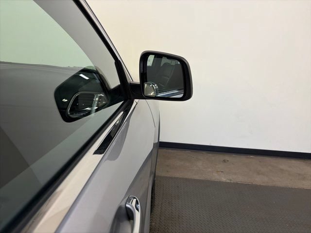 Used 2015 Jeep Grand Cherokee Limited AWD/4WD image 12
