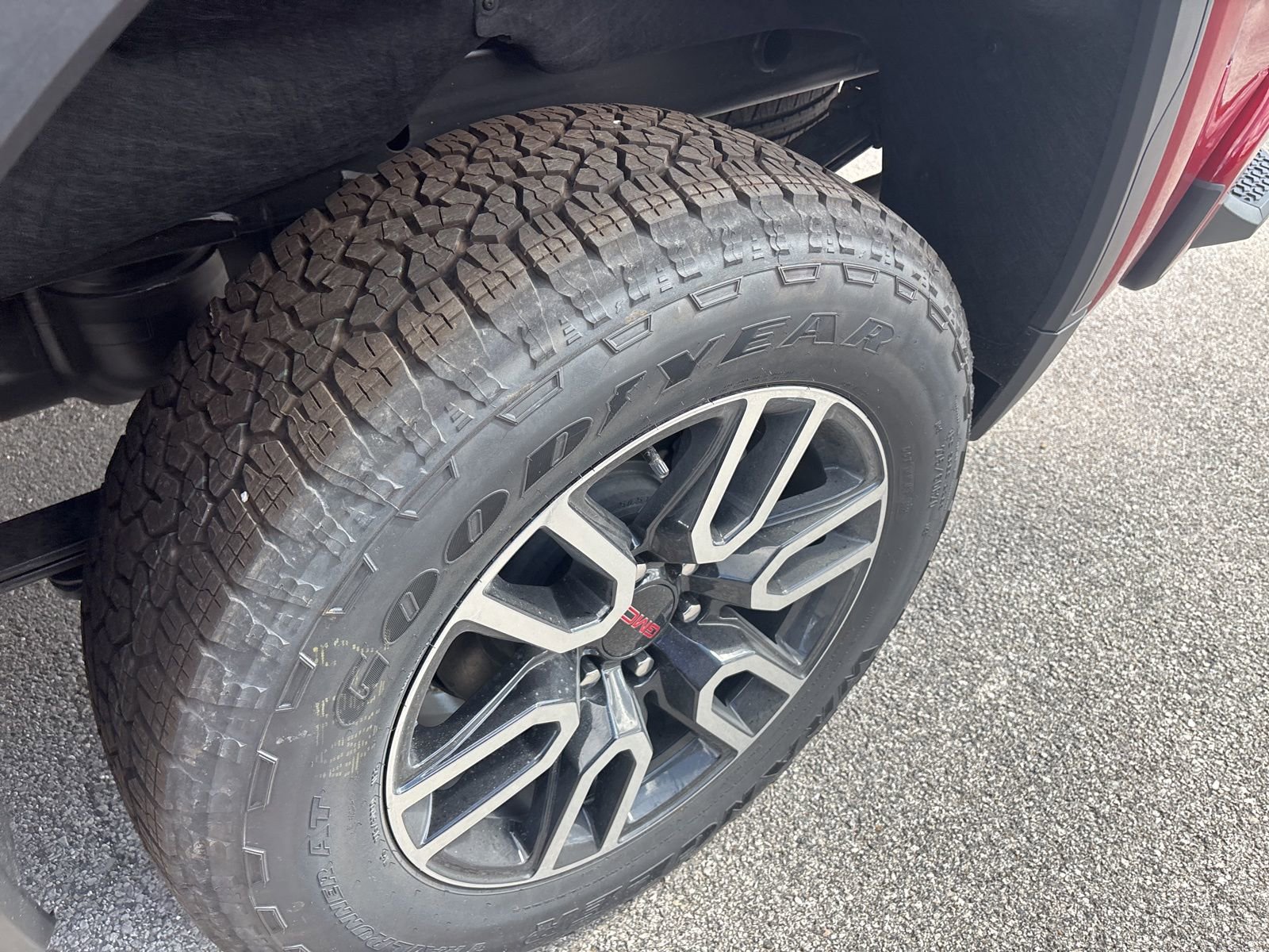 New 2026 GMC Sierra 1500 AT4 w/ AT4 Premium Package image 7