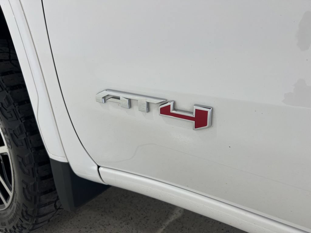Used 2022 GMC Sierra 1500 AT4 w/ AT4 Premium Package AWD/4WD image 29
