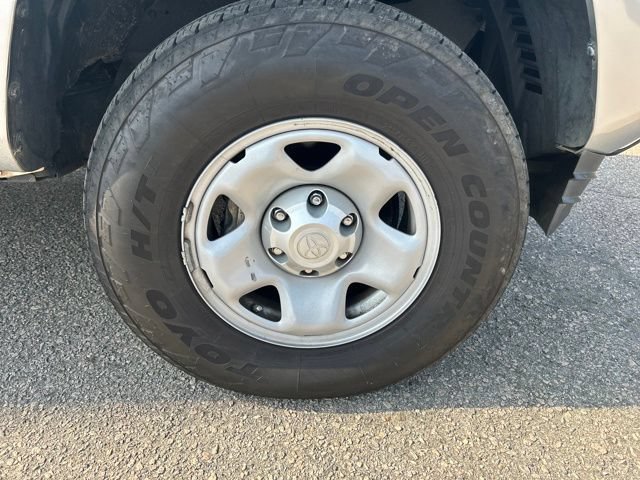 Used 2023 Toyota Tacoma SR AWD/4WD image 27