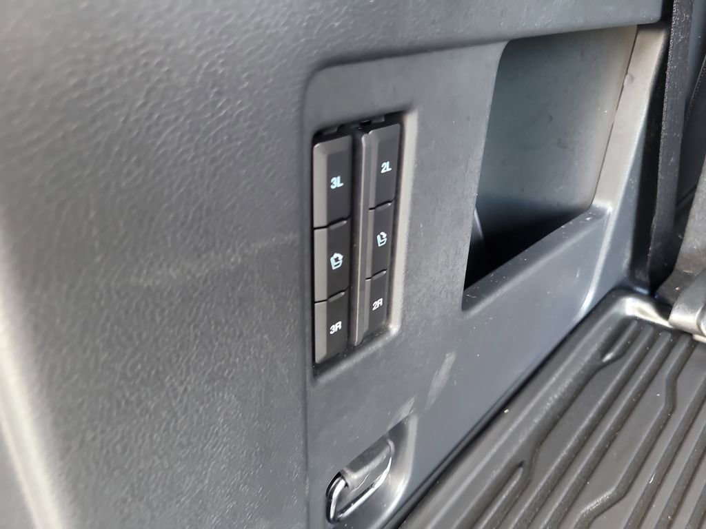 Used 2023 Ford Expedition Platinum image 9