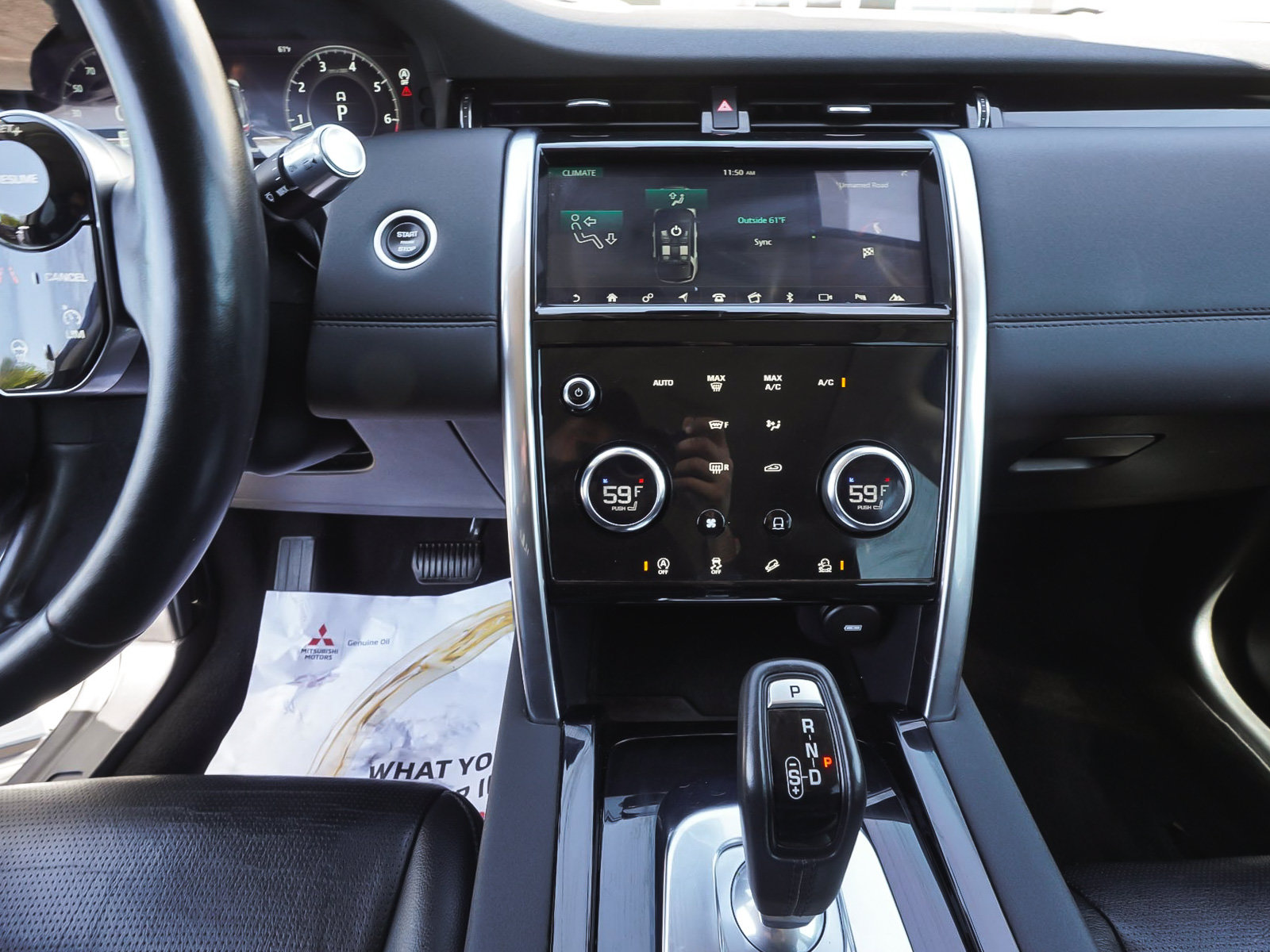 Used 2020 Land Rover Discovery Sport SE AWD/4WD image 27