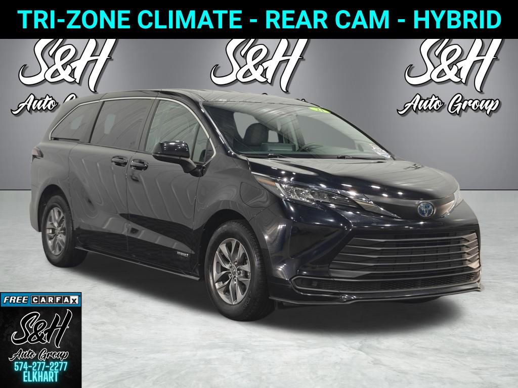 Used 2021 Toyota Sienna LE FWD image 1