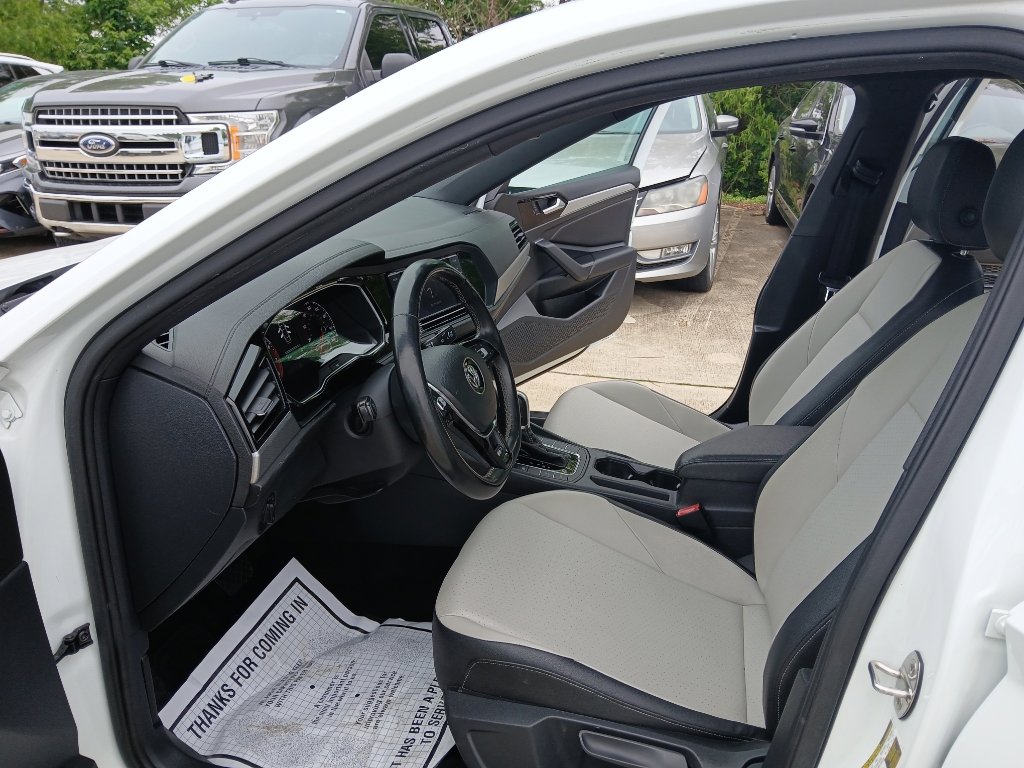 Used 2019 Volkswagen Jetta R-Line FWD image 10