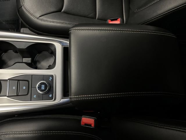 Used 2023 Ford Explorer Limited w/ Limited Technology Package image 22