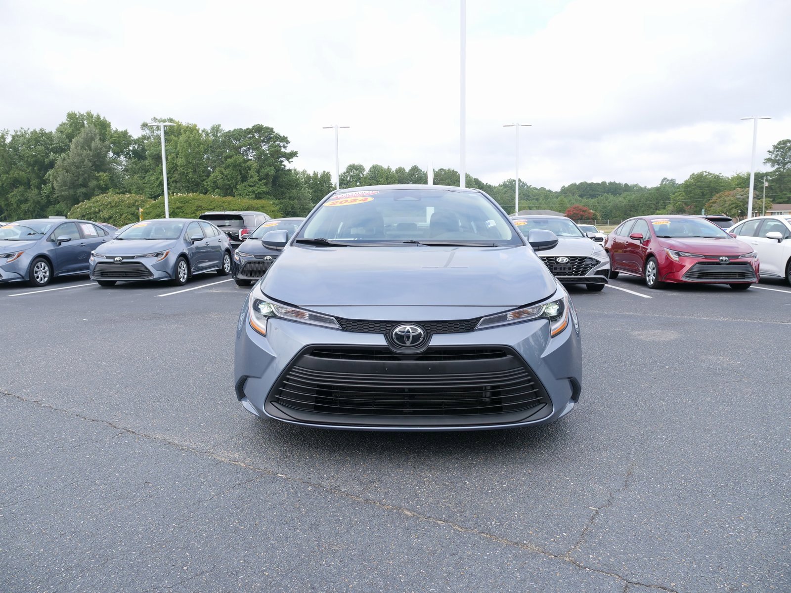 Used 2024 Toyota Corolla LE image 9