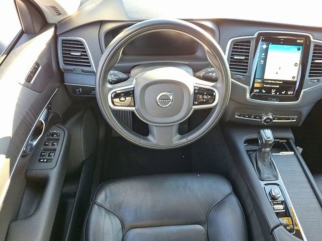 Used 2020 Volvo XC90 T6 Momentum image 13