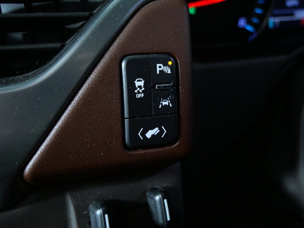 Used 2019 Chevrolet Tahoe Premier AWD/4WD image 19