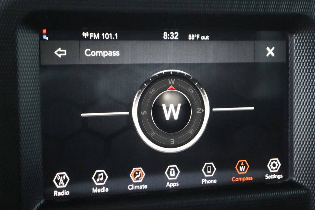 Used 2023 Jeep Gladiator Sport AWD/4WD image 26